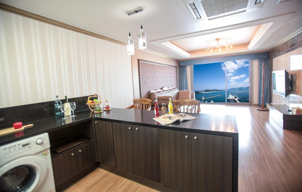 Tongyeong Bay Condo Hotel Dış mekan fotoğraf
