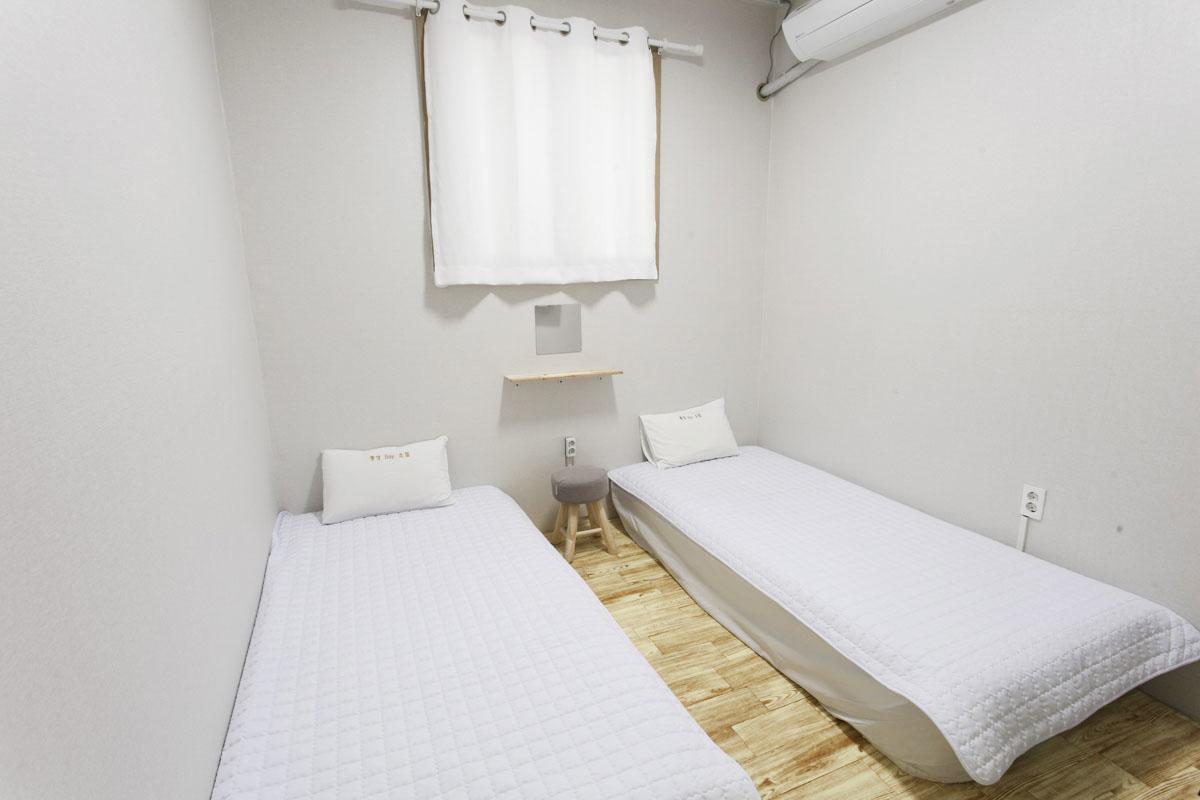 Tongyeong Bay Condo Hotel Oda fotoğraf